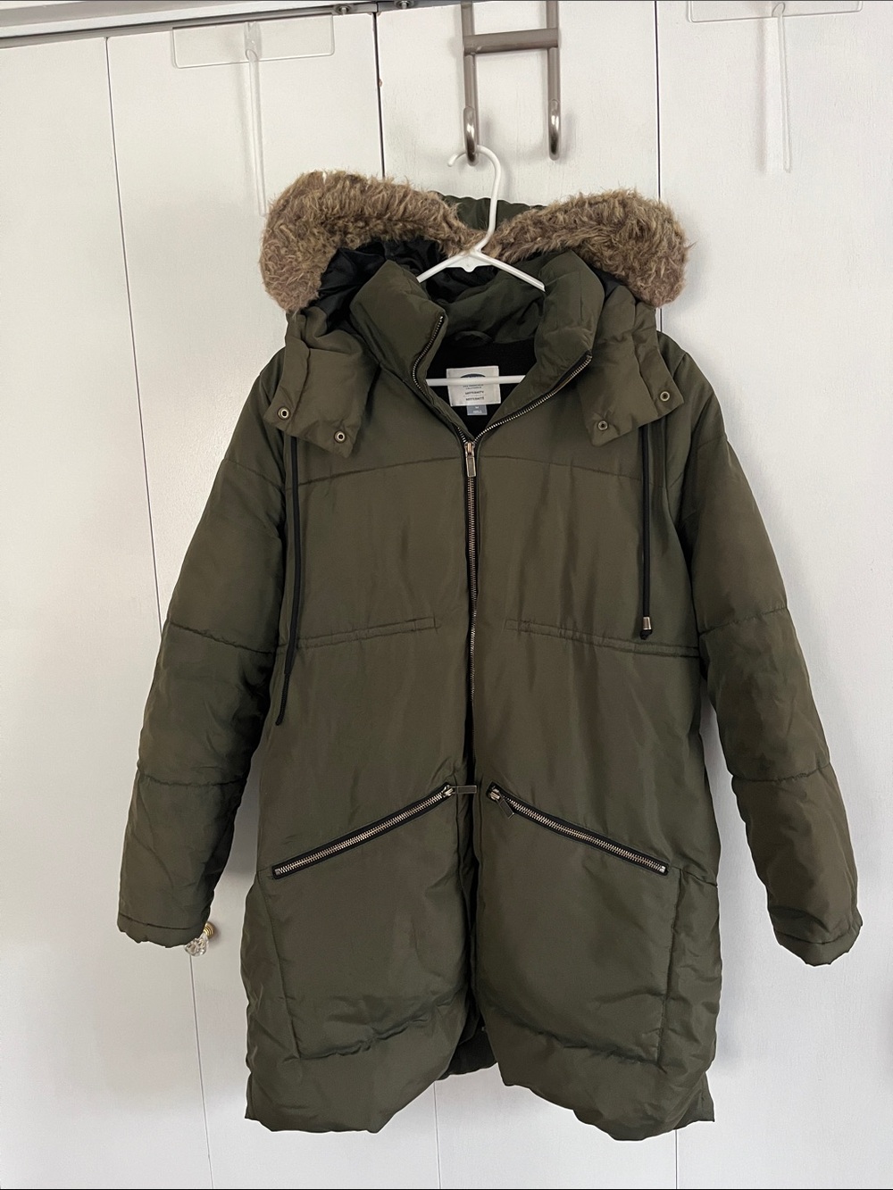 Maternity Hooded Winter Puffer Coat fleece lined with Faux Fur Trim - EUC